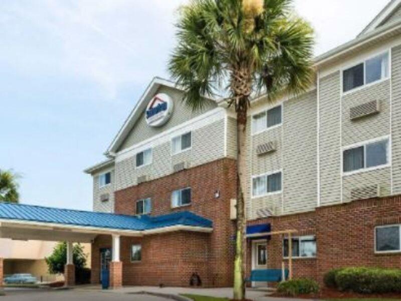 Suburban Extended Stay Hotel Naval Base Area Warrington Exterior photo