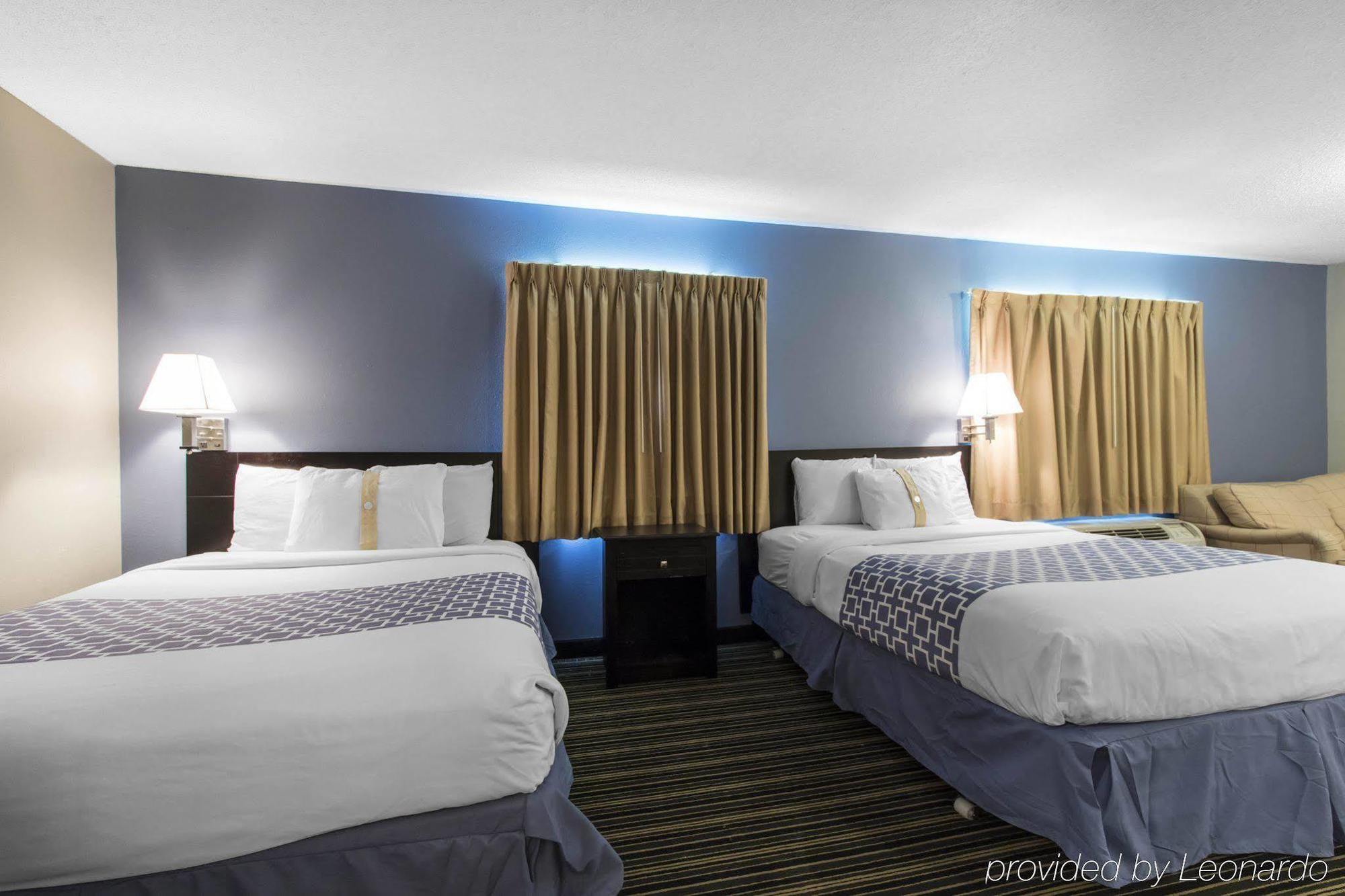 Suburban Extended Stay Hotel Naval Base Area Warrington Exterior photo