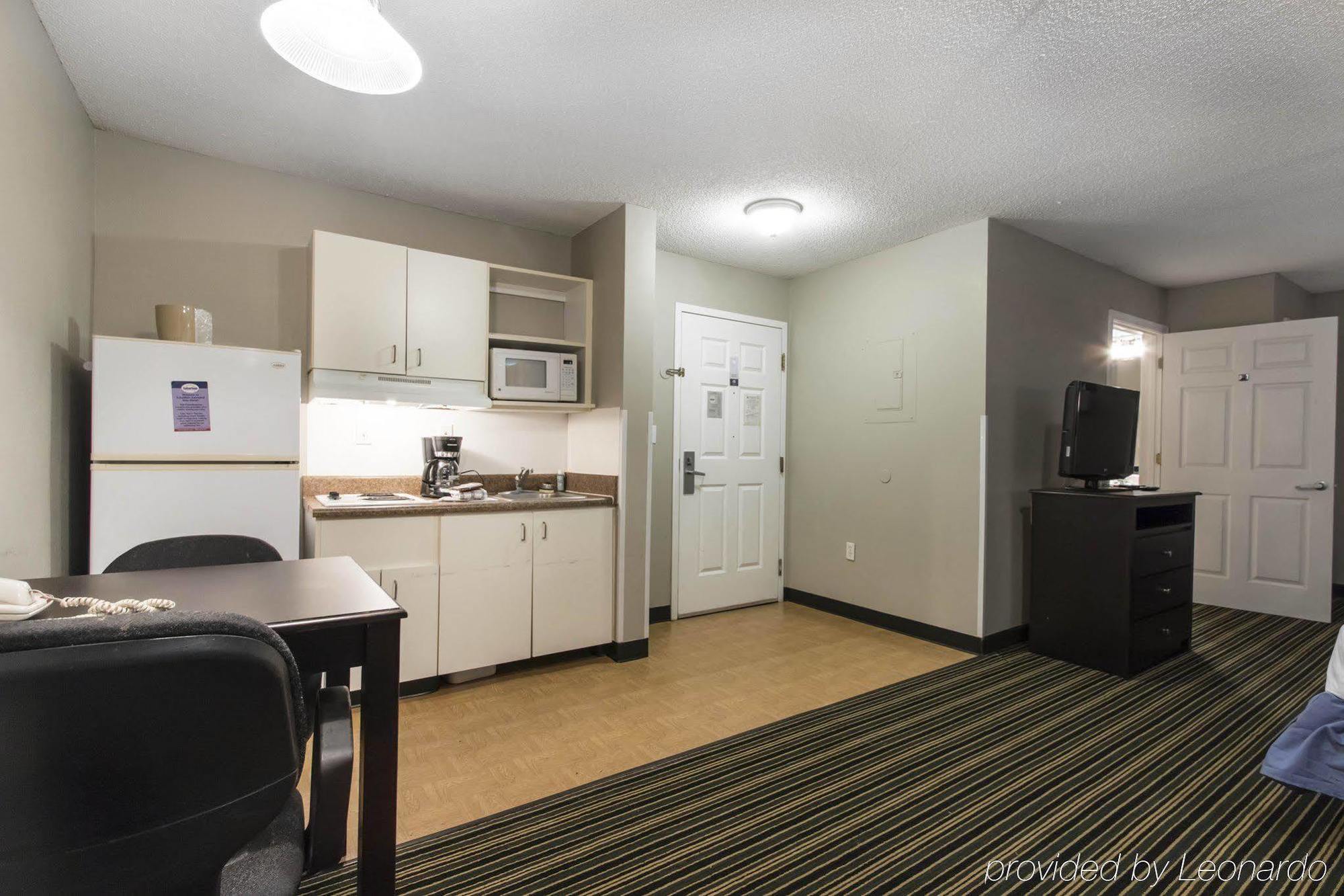 Suburban Extended Stay Hotel Naval Base Area Warrington Exterior photo
